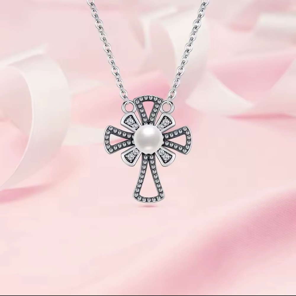 Chic S925 Silver stamp Bow Necklace with Pearl